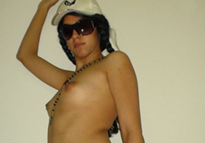 An der Sexcam zeigt sich Strip Girl Jasmin privat